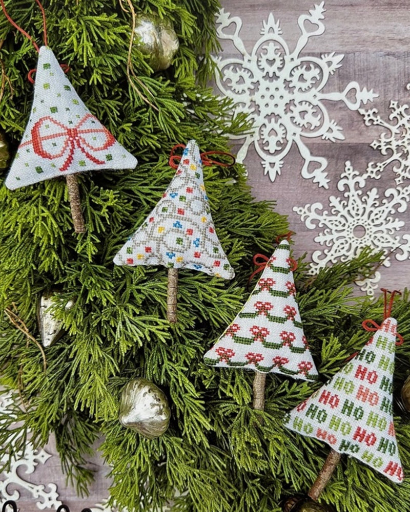 Festive Mini Trees – Broomfields & Co