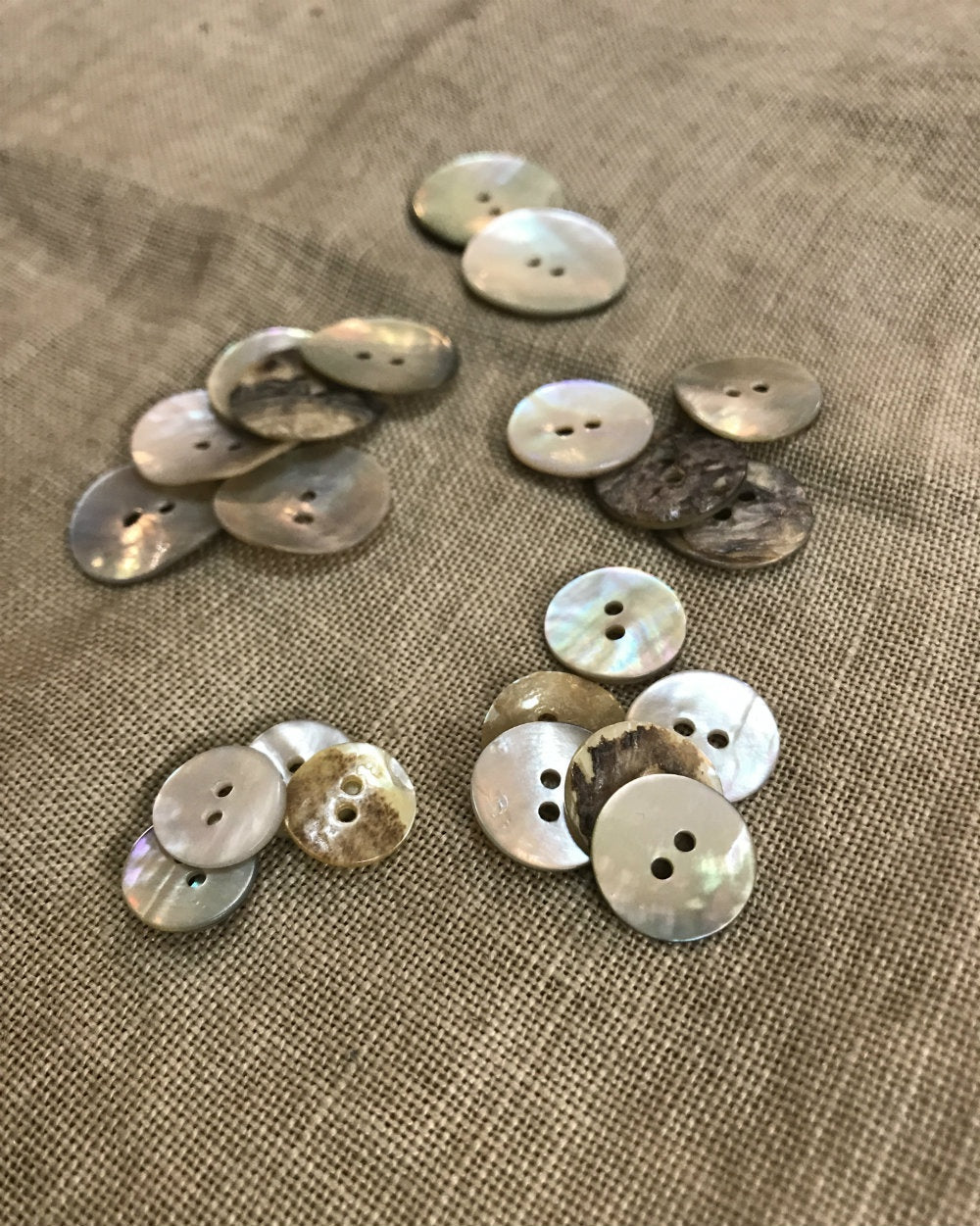 Natural Shell Buttons – Broomfields & Co